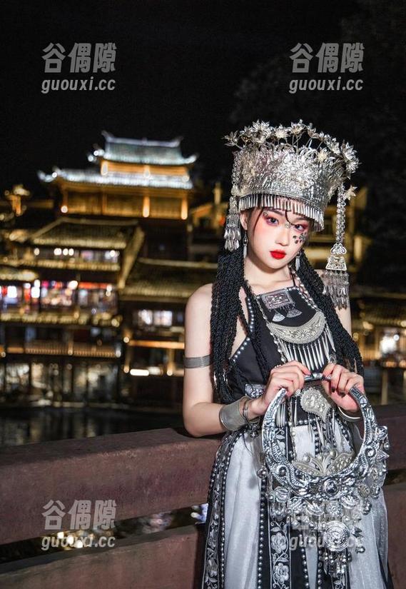 腥红之月的定制瞬间—把瓦斯塔亚小龙虾的美瞬间定格为图片！