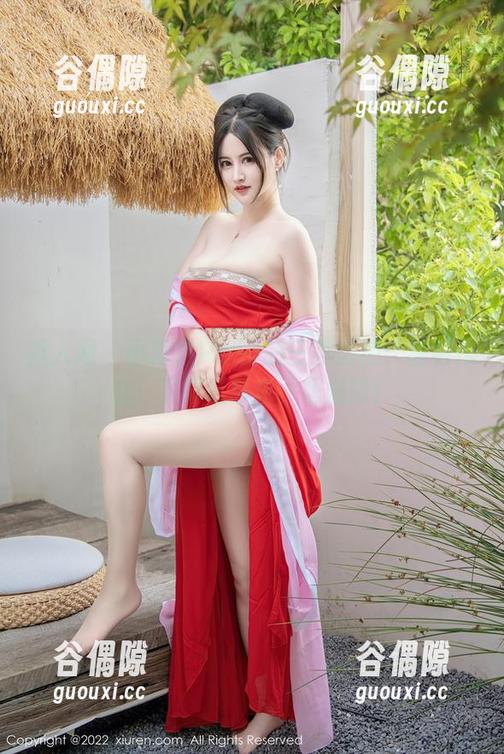 秀人网-小海臀Rena 秀人网 - 小海臀Rena的三亚旅拍:独特作品,下载后再也不想删除!