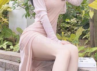 秀人网 – 女友杏子Yada：从原图中精选出来的温暖瞬间！