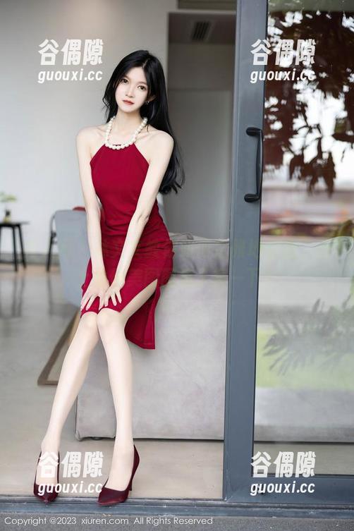 秀人网-林文文 秀人网 - 林文文教你如何优雅地扭曲,爵士瑜伽美图图集了解一下?