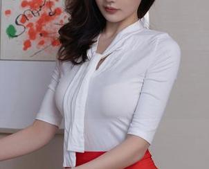 秀人网 – 水波涟漪：白琮瑗的泳池写真全集