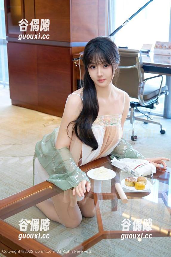 秀人网 - 米妮大萌萌水手服图集，瞬间治愈我一天的疲惫，真是小清新的代名词！