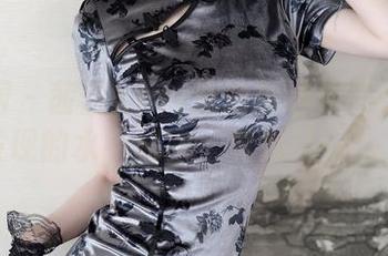 秀人网 – 茜茜Kimi泳池精选：不易被人发现的水中秘密，真是让人心痒