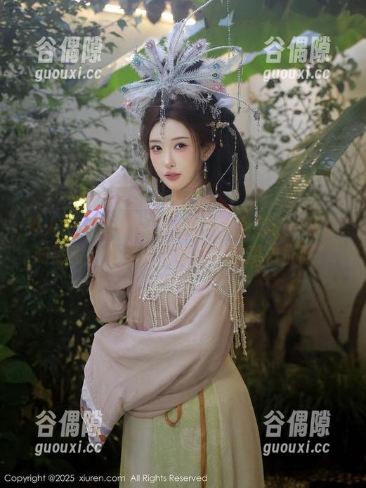 秀人网-诺诺Nono 秀人网 - 诺诺Nono的少女图包:分享你的期待,看看能不能被她的魔力征服!