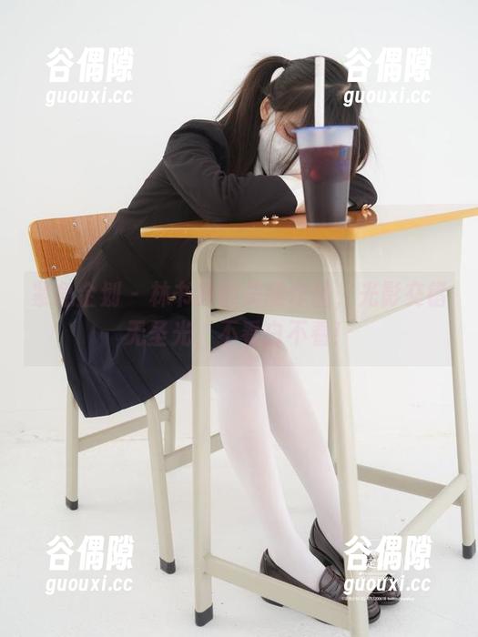 紧急企划-林书辞 紧急企划 - 林书辞的美腿作品,光影交错无圣光,不看白不看!