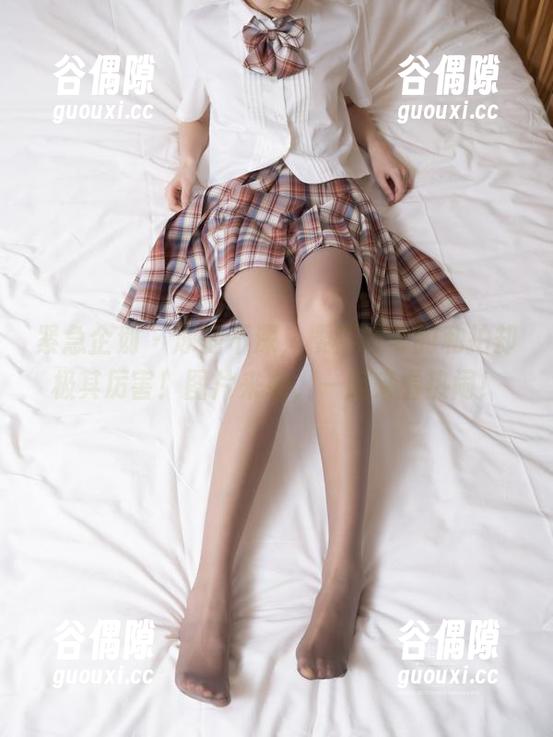 紧急企划-樱樱樱可 紧急企划 - 泳池不深,樱樱樱可的私拍却极其厉害!图片来袭,一起来看热闹!