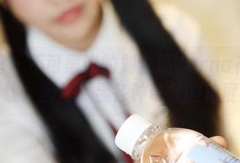 美媛馆 – 不可思议的刘雪妮Verna花嫁在线：图片尽显各种奇怪的角度