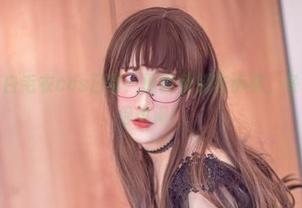 翎柒菜菜白毛衣cos日常：原图悄悄告诉你，冬天也可以很热闹！