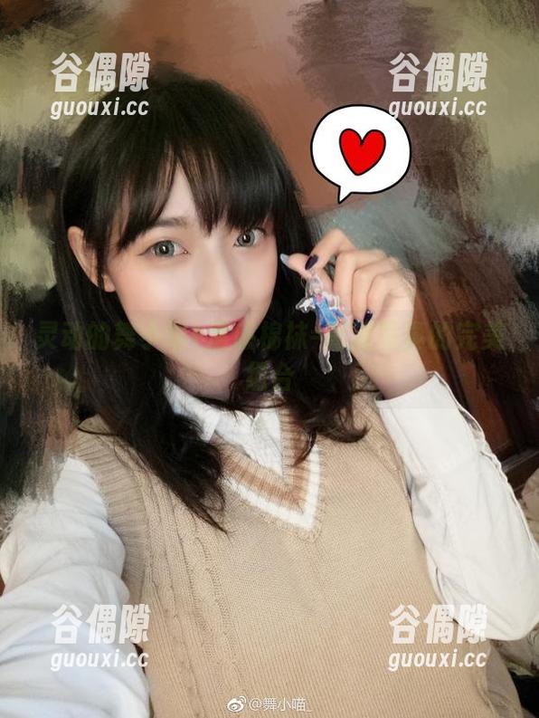 灵动的舞小喵+质感棉袜=高清写真的完美组合