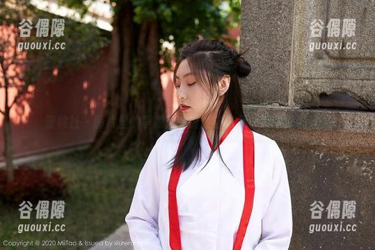蜜桃社 - 图片里的李颖诗：最新油亮风，想不赞都难啊