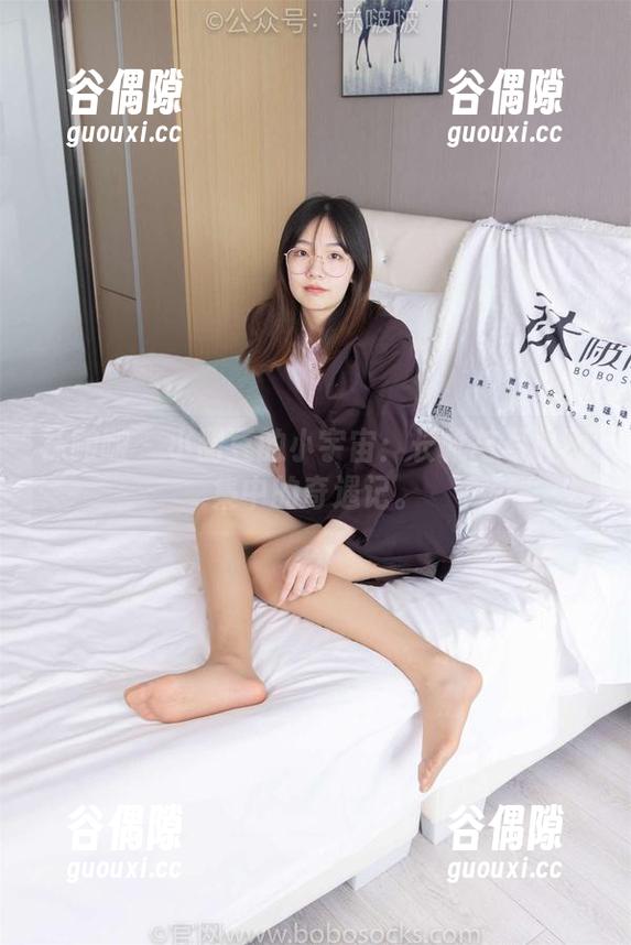 袜啵啵 - 小甜豆的小宇宙：长靴与写真图集中的奇遇记。
