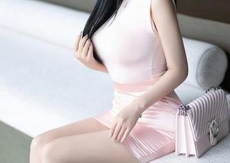 语画界 – 蕾丝吊袜与粉色梦幻：黄乐然的资源合集
