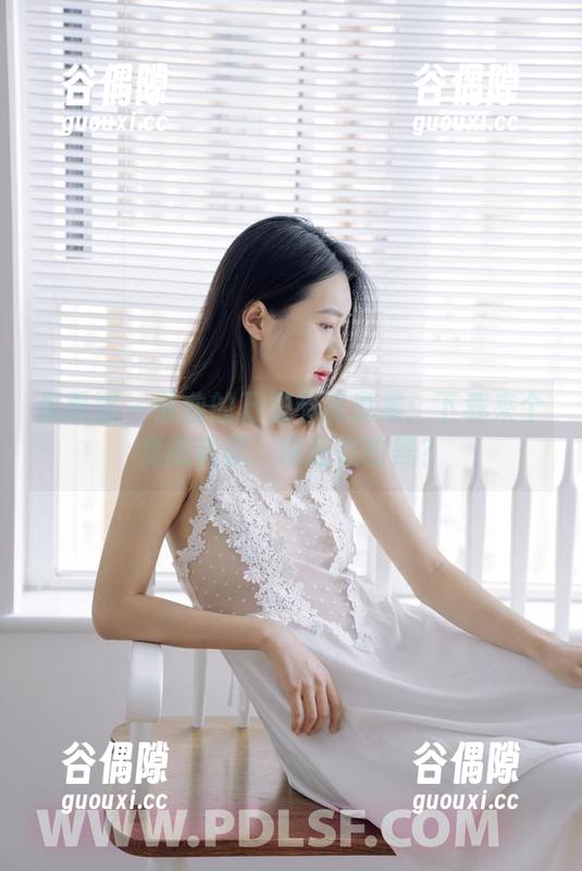 轰趴猫 - 曲曲的万圣节写真集：下载来个鬼话连篇，谁还在怕黑？