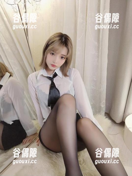 雯妹不讲道理猫娘写真资源：体会一下免费也能如此撩人。