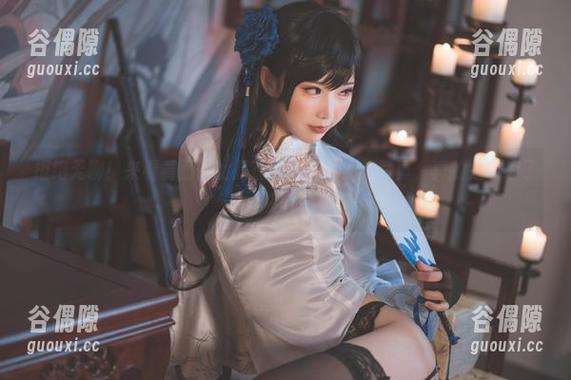 拒绝无聊！来看看面饼仙儿在线的左轮女仆写真，真的太有趣了！