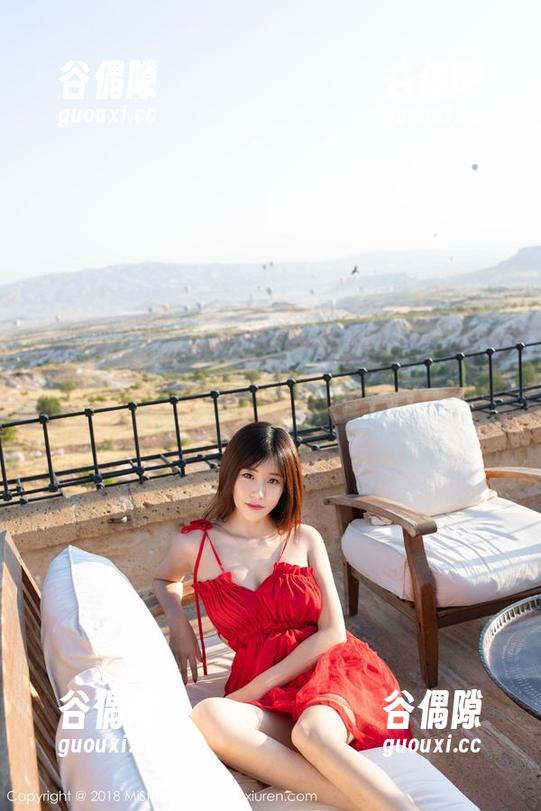魅妍社-大奶昔Kyra 魅妍社 - 大奶昔Kyra的连体衣新面孔:更新一波,甜蜜又俏皮!