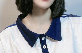在浴室里偷瞄：鹿八岁baby原图的细腻质感